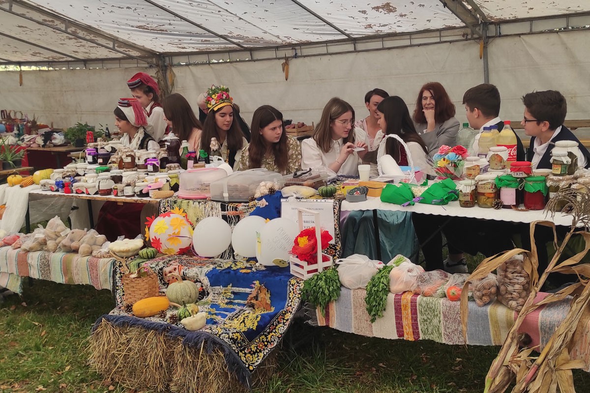 Poljosajam u Breškama promoviše tradicionalne proizvode