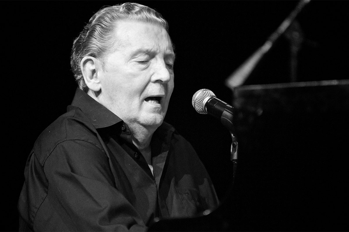 Preminuo Džeri Li Luis