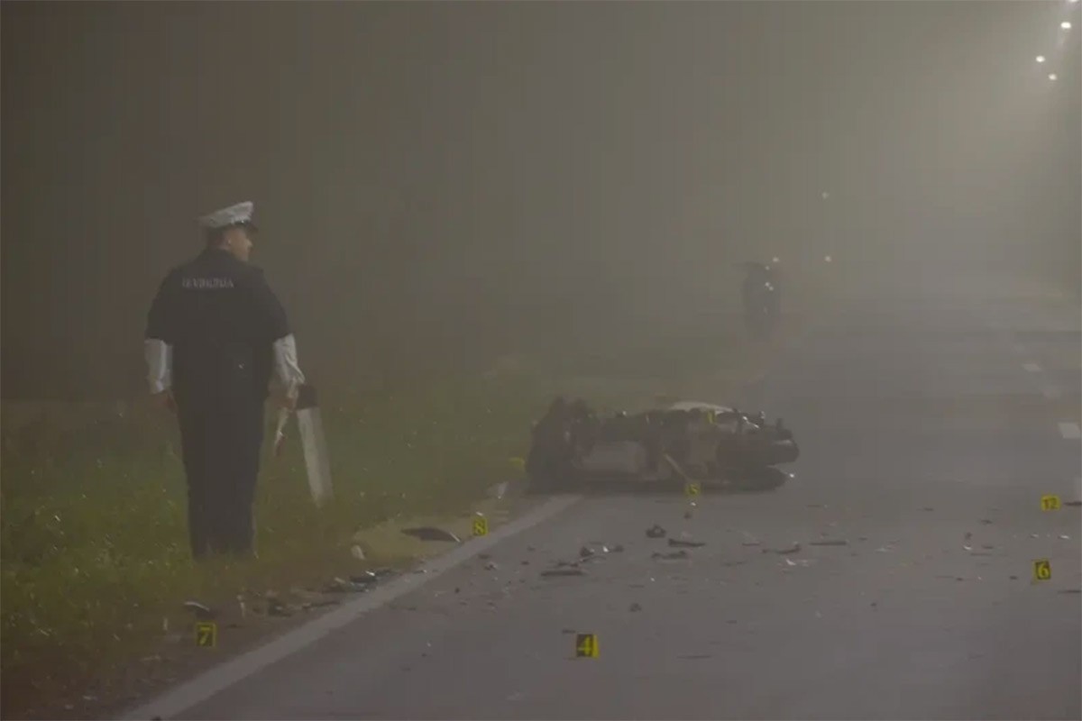 Detalji tragedije u Prijedoru: Nakon preticanja motori se direktno sudarili