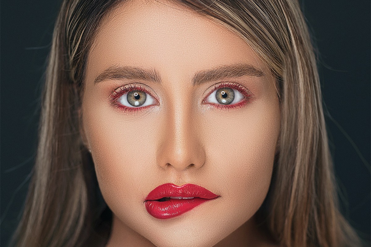 Trik kako make up-om povećati usne