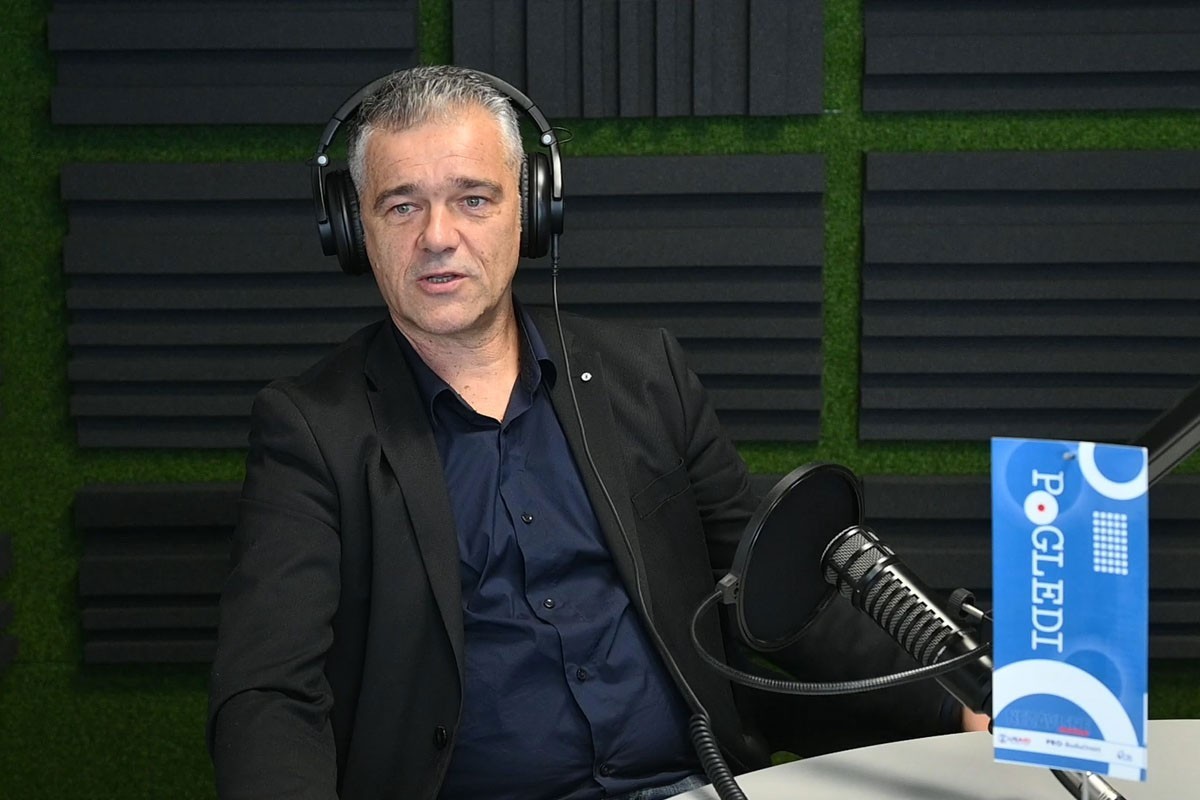 Aleksandar Žolja u podcastu "Pogledi": Mladi ljudi vraćaju vjeru da nije sve izgubljeno