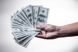 Dolar na nizbrdici, trgovci uzdržani uoči sjednice FED-a