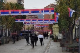 Posljednje pripreme za skup u Kosovskoj Mitrovici, odjekuje "Veseli se ...