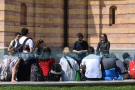 Turističkim vodičima pune ruke posla