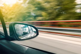Vozaču koji je jurio 233 km/h novčana kazna i 300 sati rada