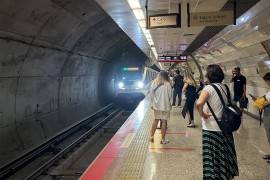 Nakon eksplozije pucnjava u metrou u Istanbulu, ubijena jedna osoba