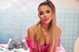 Aleksandra Mladenović pozirala u kupaćem: "Živa vatra"