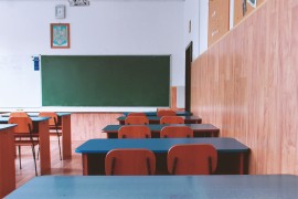 Učenik u školu donio pištolj, htio da ga pokaže drugu