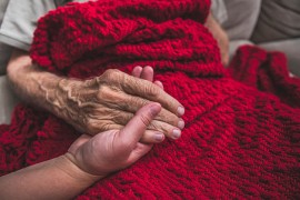 Medicinska sestra otkrila šta ljudi najčešće govore prije smrti ...