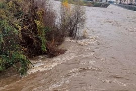 Dijete upalo u rijeku i nestalo pod vodom