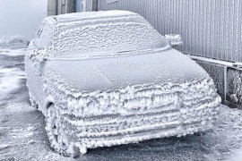 Trik kako ujutro ukloniti led sa stakla na vozilu za 10 sekundi