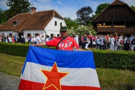 Zaradio policijsku prijavu jer je objesio zastavu bivše Jugoslavije na ...