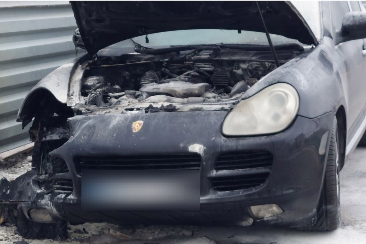 Policijska akcija "Plamen": Hapšenje zbog paljenja skupocjenog poršea u Banjaluci