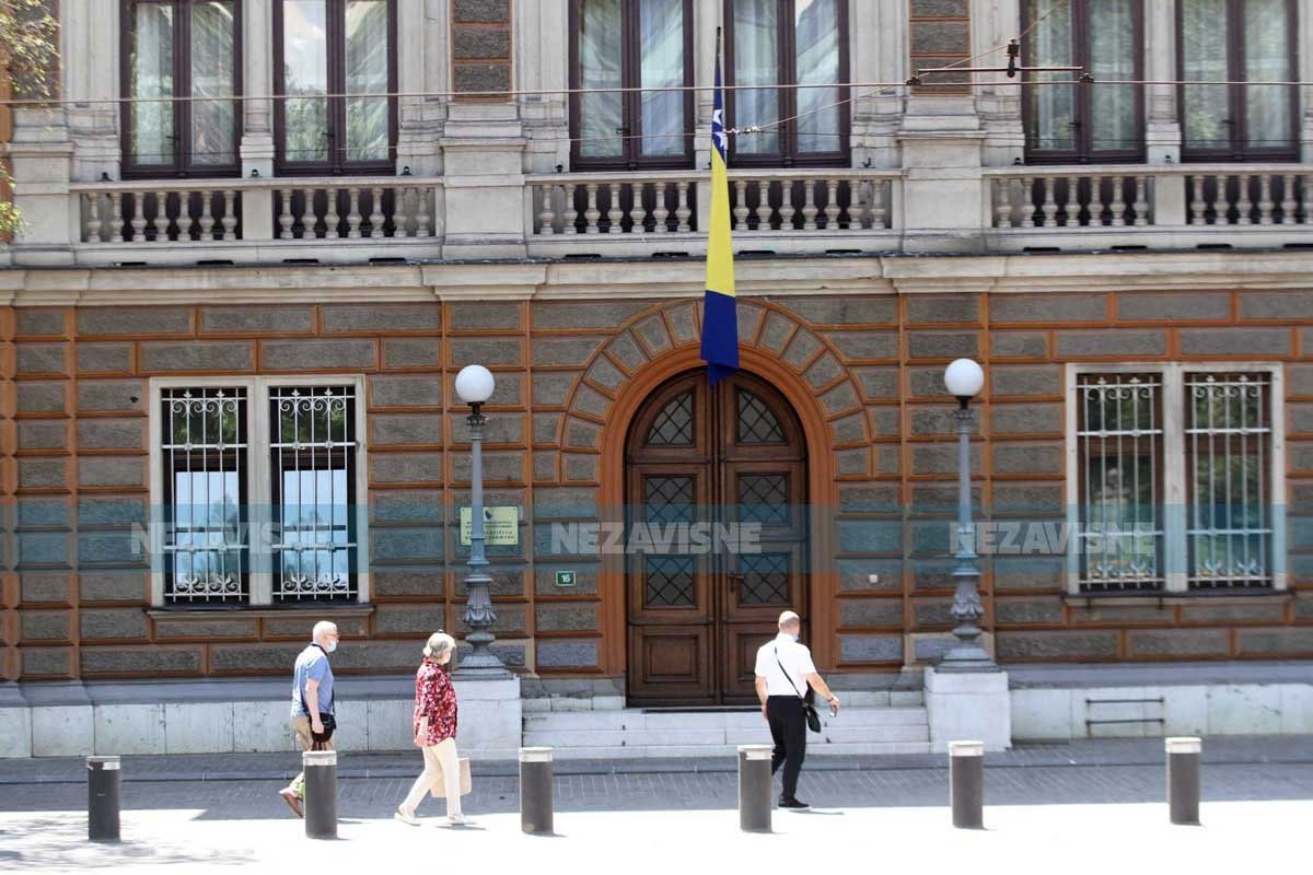 Cvijanovićeva, Komšić i Bećirović 16. novembra useljavaju u Predsjedništvo BiH