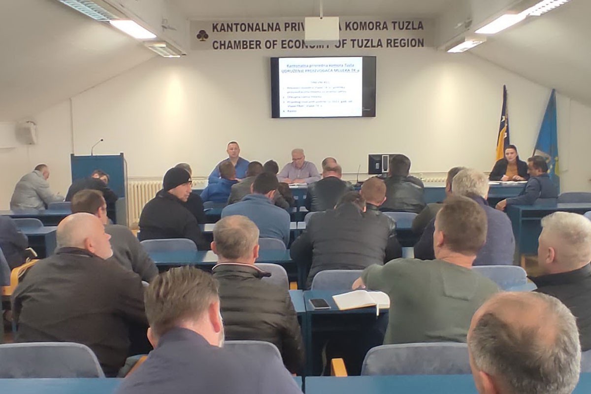 Mljekari jedva opstaju, traže veće otkupne cijene mlijeka