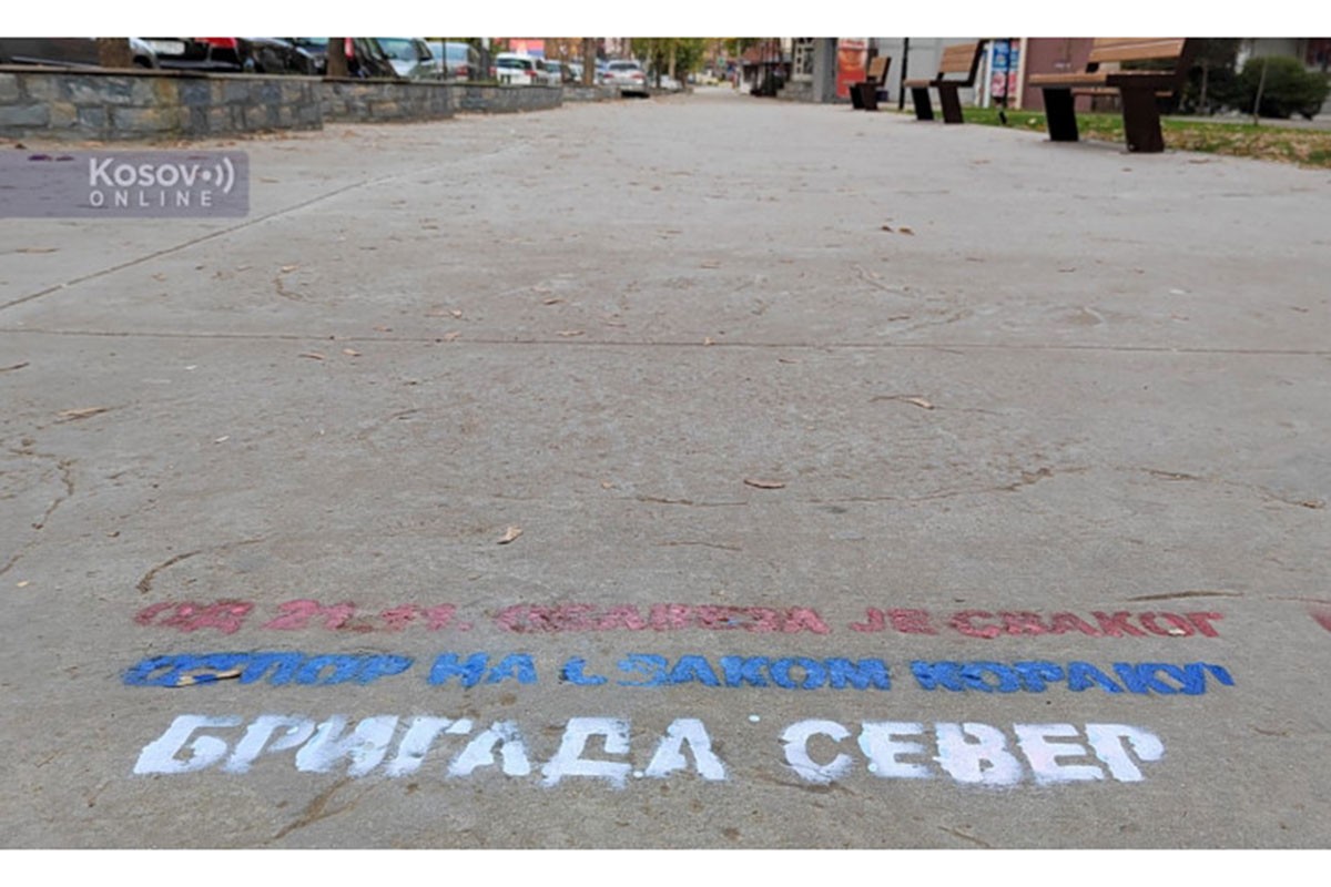 U sjevernoj Kosovskoj Mitrovici osvanuli grafiti sa pozivom na otpor