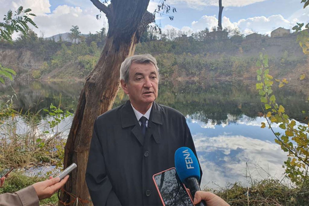 U jezeru traže Mostarce ubijene u proteklom ratu