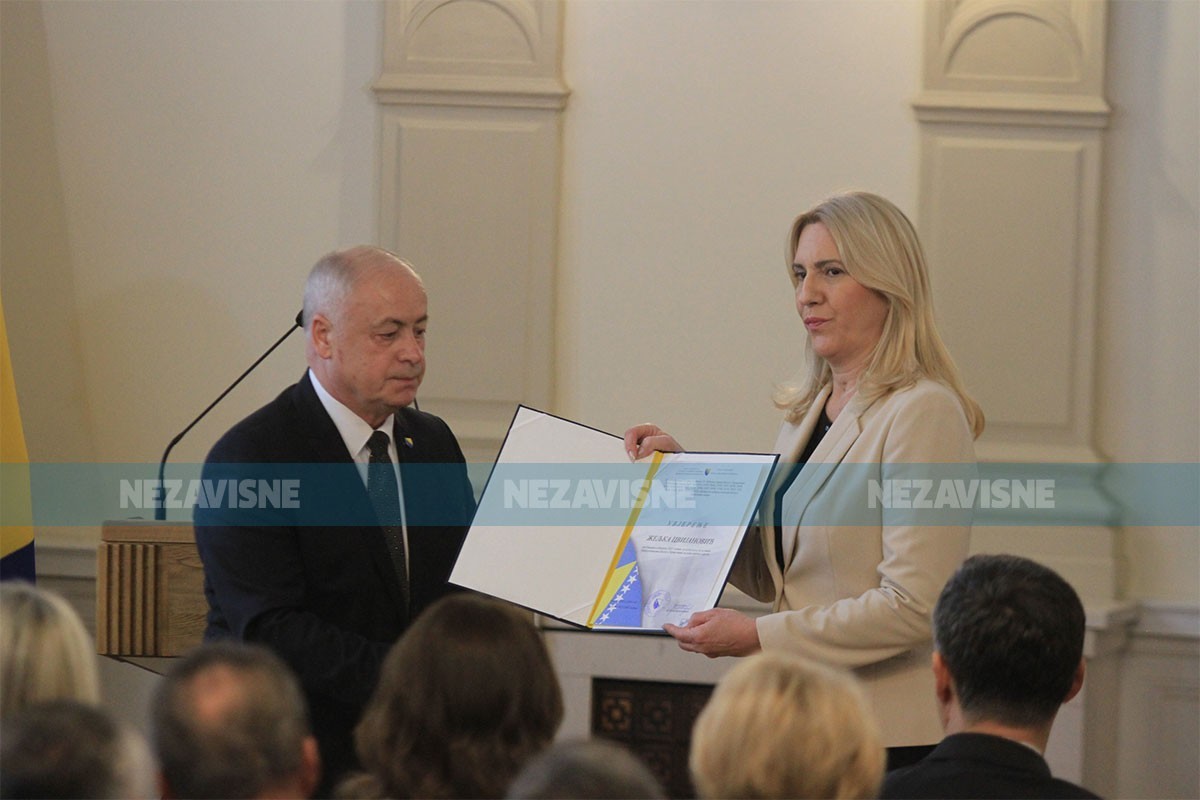 Cvijanović: U Predsjedništvo dolazim ispružene ruke, prijeko nam je potreban dijalog