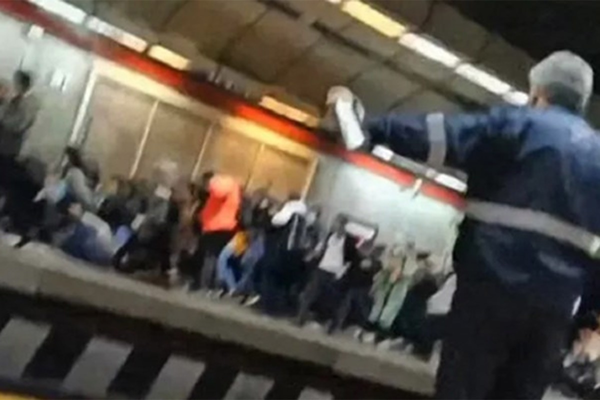 Iranski policajci pucali u metrou punom ljudi i tukli žene bez hidžaba (VIDEO)