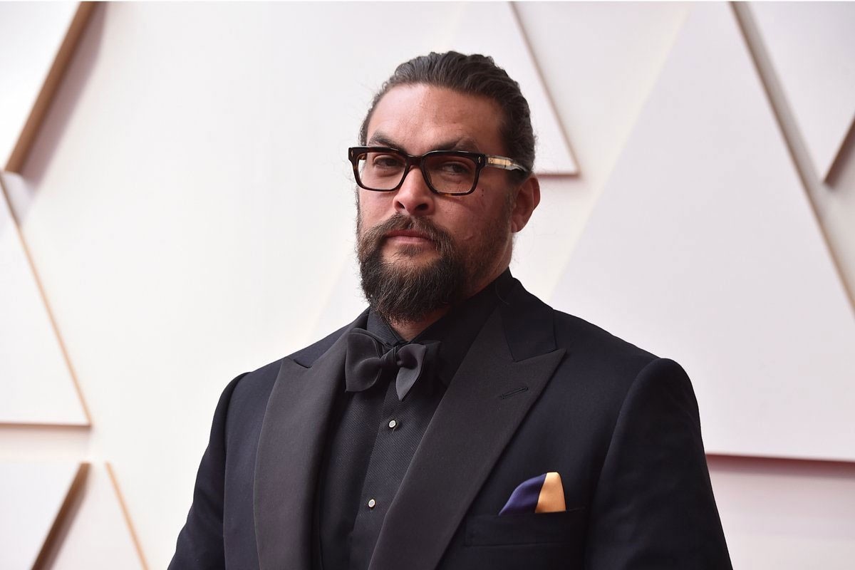Džejson Momoa ne prestaje sa serijom nagih fotografija (FOTO)