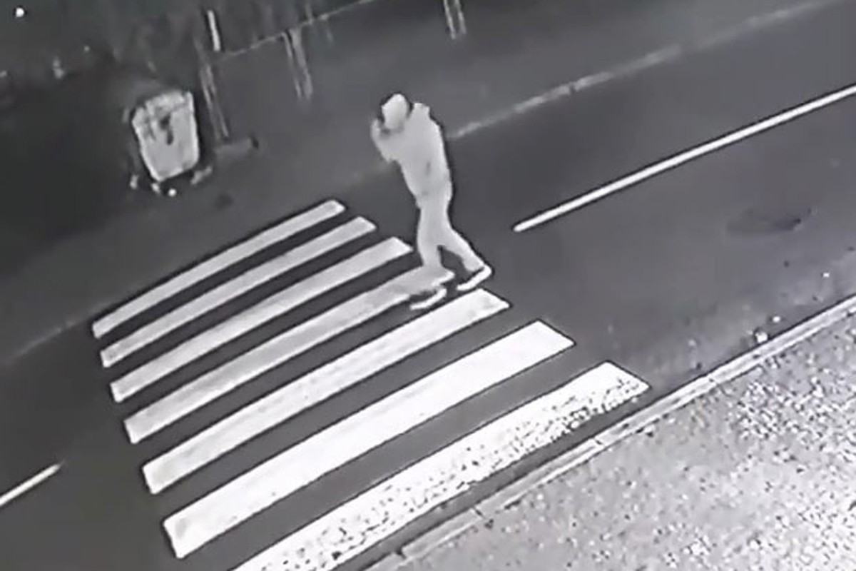 Uznemirujući video iz Brčkog: Automobil na pješačkom prelazu "pokupio" pješaka