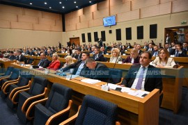 Izabrana tri od četiri potpredsjednika Narodne skupštine RS