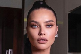 Adrijana Lima objavila prvu fotografiju sina (FOTO)