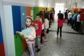 Škola dobila 600 ormarića, manji teret na leđima učenika