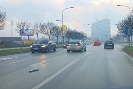 Sudar mercedesa i taksija u Banjaluci