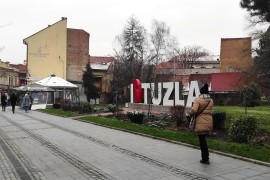Tuzla bira novog gradonačelnika, jedan kandidat obećava da će raditi ...