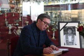 Vučić se upisao u Knjigu žalosti:"Zbogom Siniša i hvala na svemu!"
