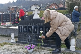 Pustili osumnjičene za krvavi Nikoljdan i posuli so na rane porodicama ...
