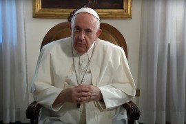 Papa Franjo oplakuje "ledene vjetrove rata" u božićnoj poruci