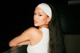 Elena Kitić dominira u bikiniju