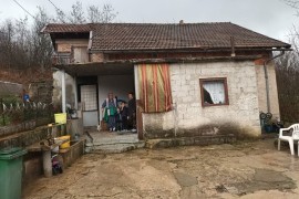 Porodici Halkić klizište oštetilo kuću, potrebna im je pomoć