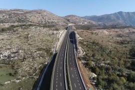 Sve zamke kineskih kredita