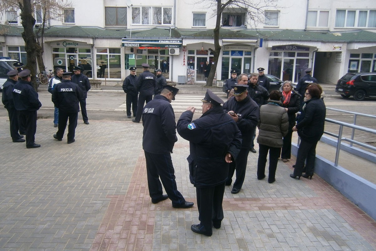 Policija u teškom položaju bez svog komesara