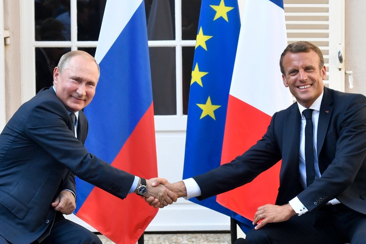Makron najavio razgovor sa Putinom