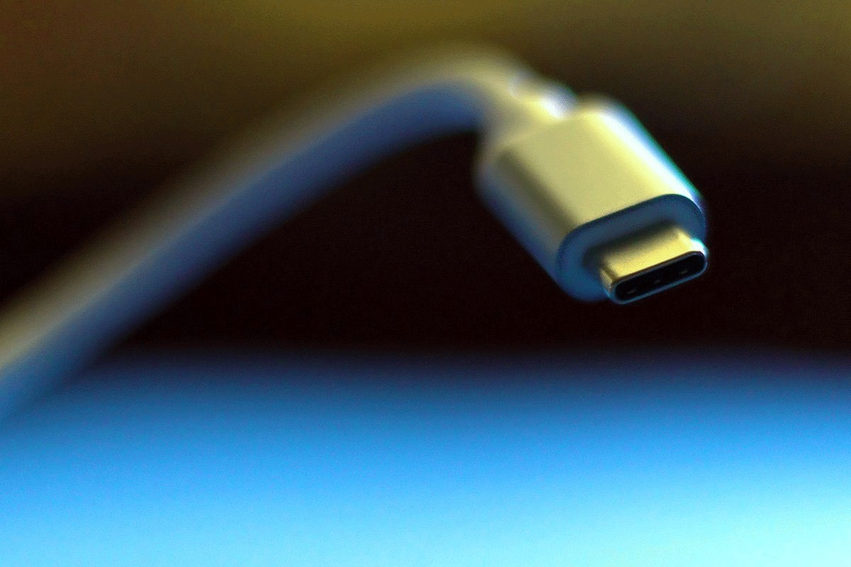 EU postavila zvanični rok za prelazak na USB-C standard