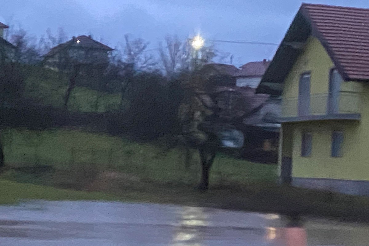 Otežan saobraćaj na više putnih pravaca u Srpskoj, voda na magistrali
