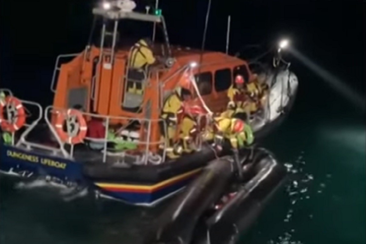 U toku akcija spašavanja, najmanje tri osobe poginule (VIDEO)