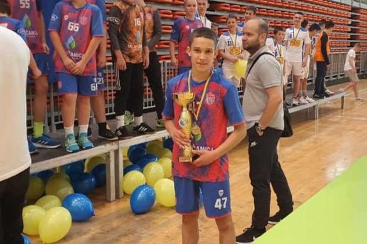 Predstavljamo: Stefan Maksimović, novi dragulj bh. rukometa