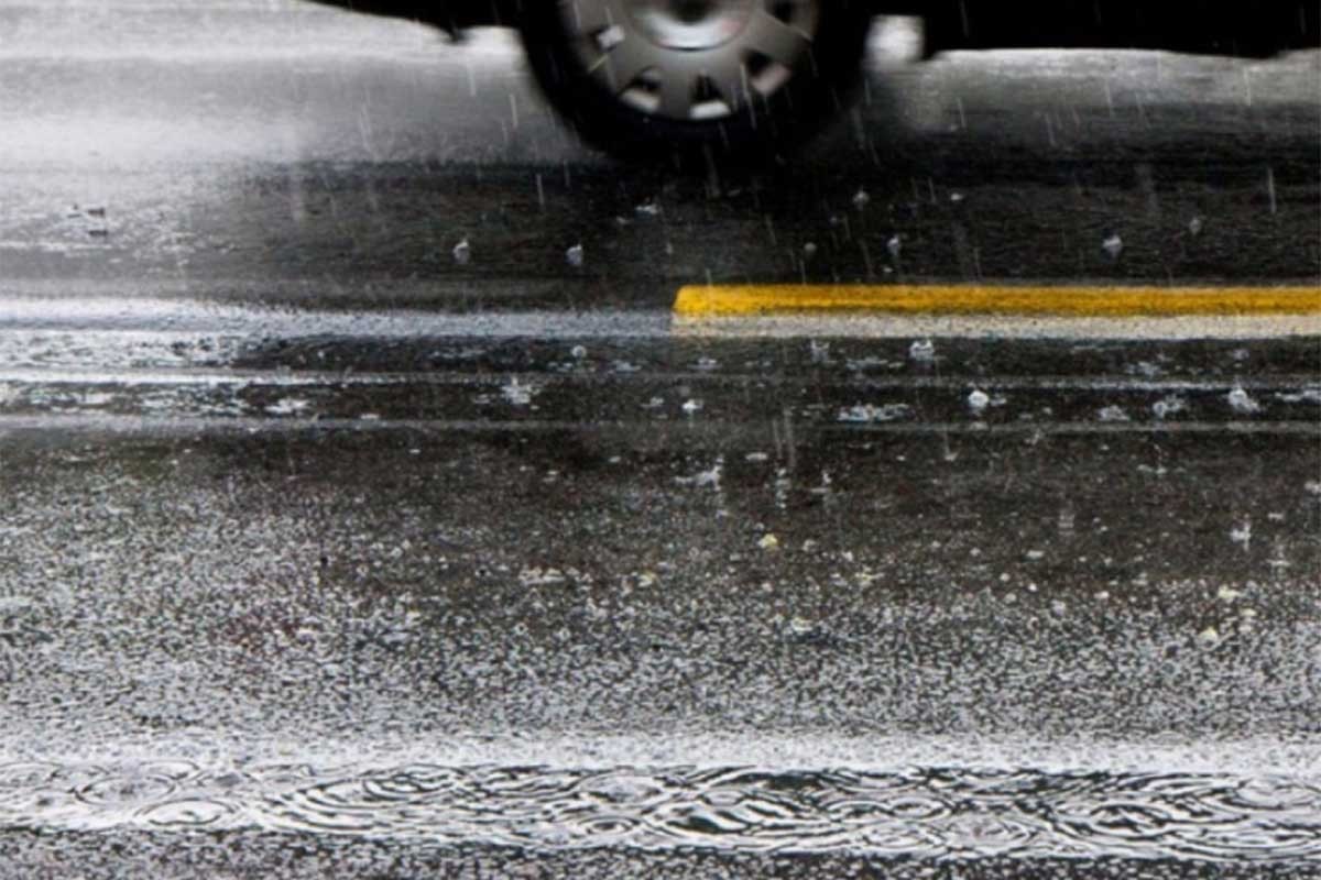 Kolovozi mokri, vozači upozoreni na jak vjetar u zapadnim krajevima