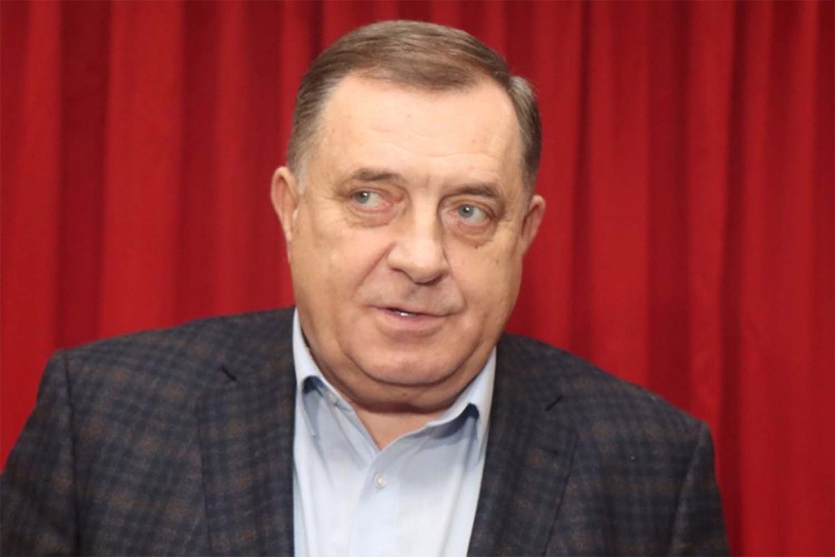 Dodik: Izuzetni rezultati SNSD-a u ovoj godini
