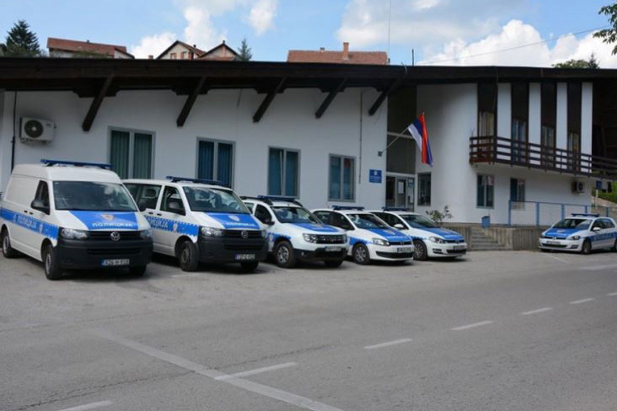 PU Mrkonjić Grad: Na Nikoljdan dvije nezgode, u obje učestvovali pijani vozači
