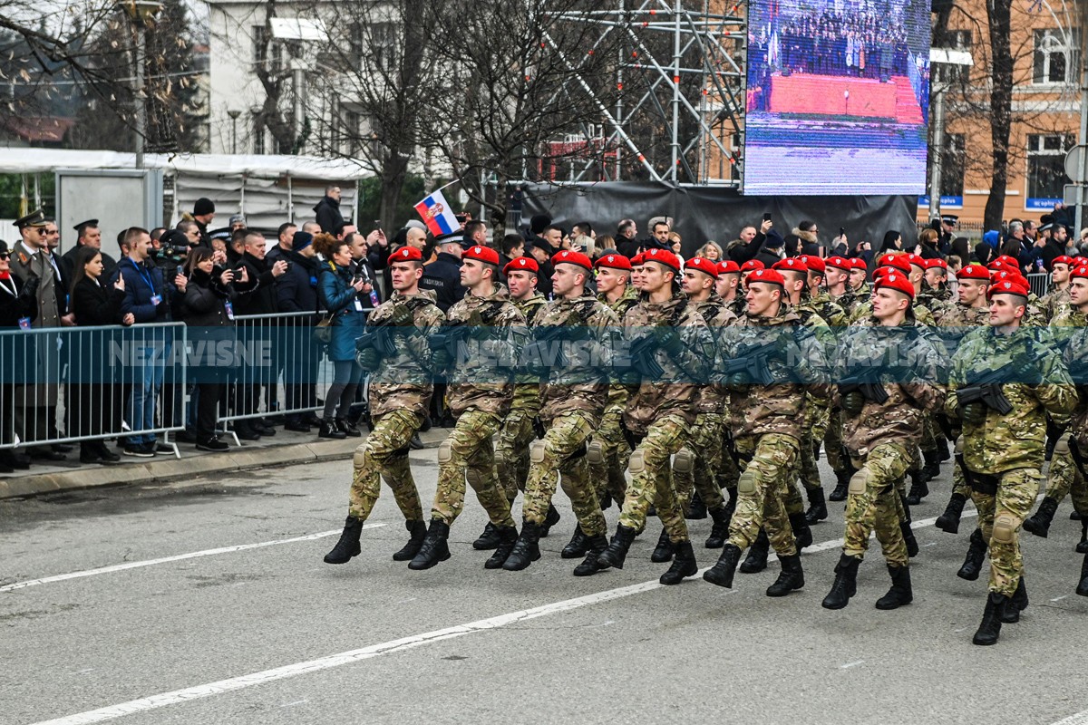 Svečani defile za Dan Republike u Istočnom Sarajevu