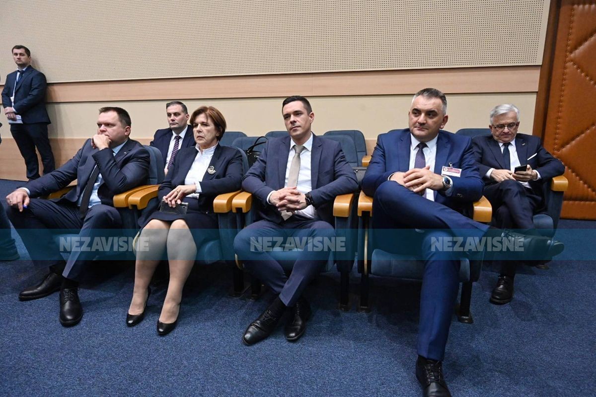 Ko su ministri u Viškovićevom kabinetu