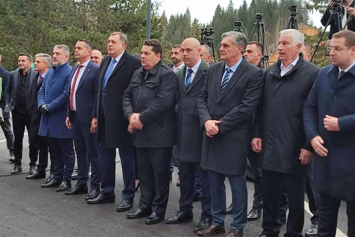 Svečano otvoren hotel "Rajska dolina luks"