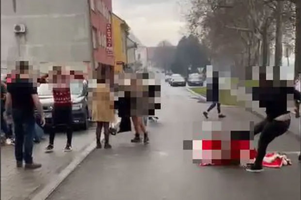 Pretučeni mladić u kostimu Djeda Mraza zadobio teže povrede glave, više osoba uhapšeno