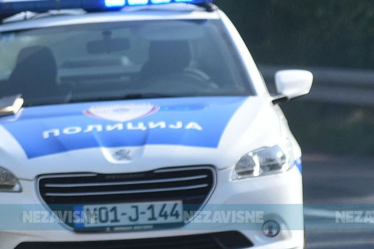 Pješak poginuo kod Gacka, udarila ga dva automobila